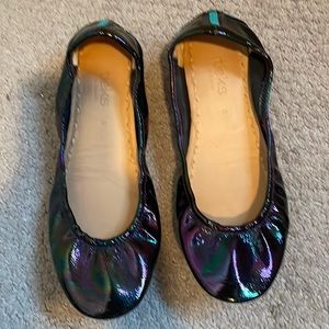 Barely used ltd edition Arabian Nights iridescent black leather Tieks size 8.